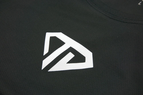 Elite Embroidery - High-end embroidered logo for a look that never fades.